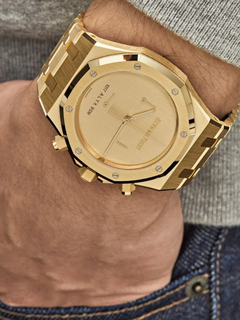 Pre-Owned  Audemars Piguet Royal Oak Chronograph 39mm - Image 2